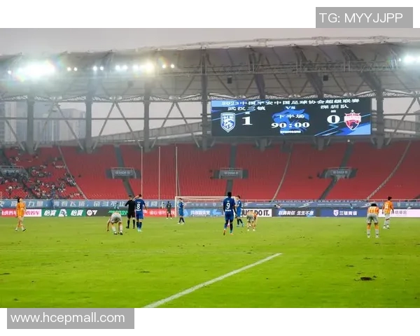 武汉足球队运营革新探索:从管理模式到球迷互动的全方位提升之路 武汉足球队运营革新探索:从管理模式到球迷互动的全方位提升之路