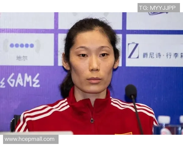 足球明星集锦与朱婷精彩瞬间的完美融合与回顾 足球明星集锦与朱婷精彩瞬间的完美融合与回顾