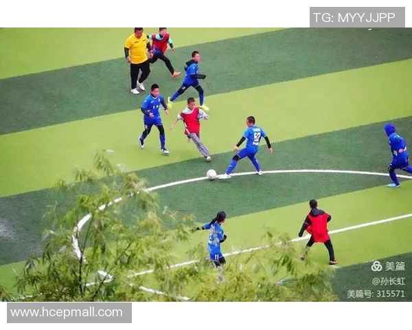 勇敢拼搏的足球明星们如何在赛场上书写传奇人生